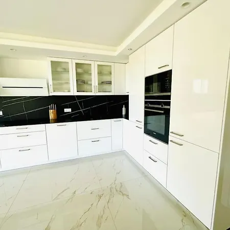 Neuve, Proche Centre Ville, Plage A 100 M - Max Villa *