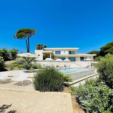 Villa Neuve, Proche Centre Ville, Plage A 100 M - Max Sainte-Maxime
