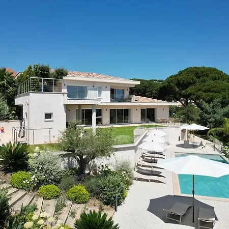 Neuve, Proche Centre Ville, Plage A 100 M - Max Villa *